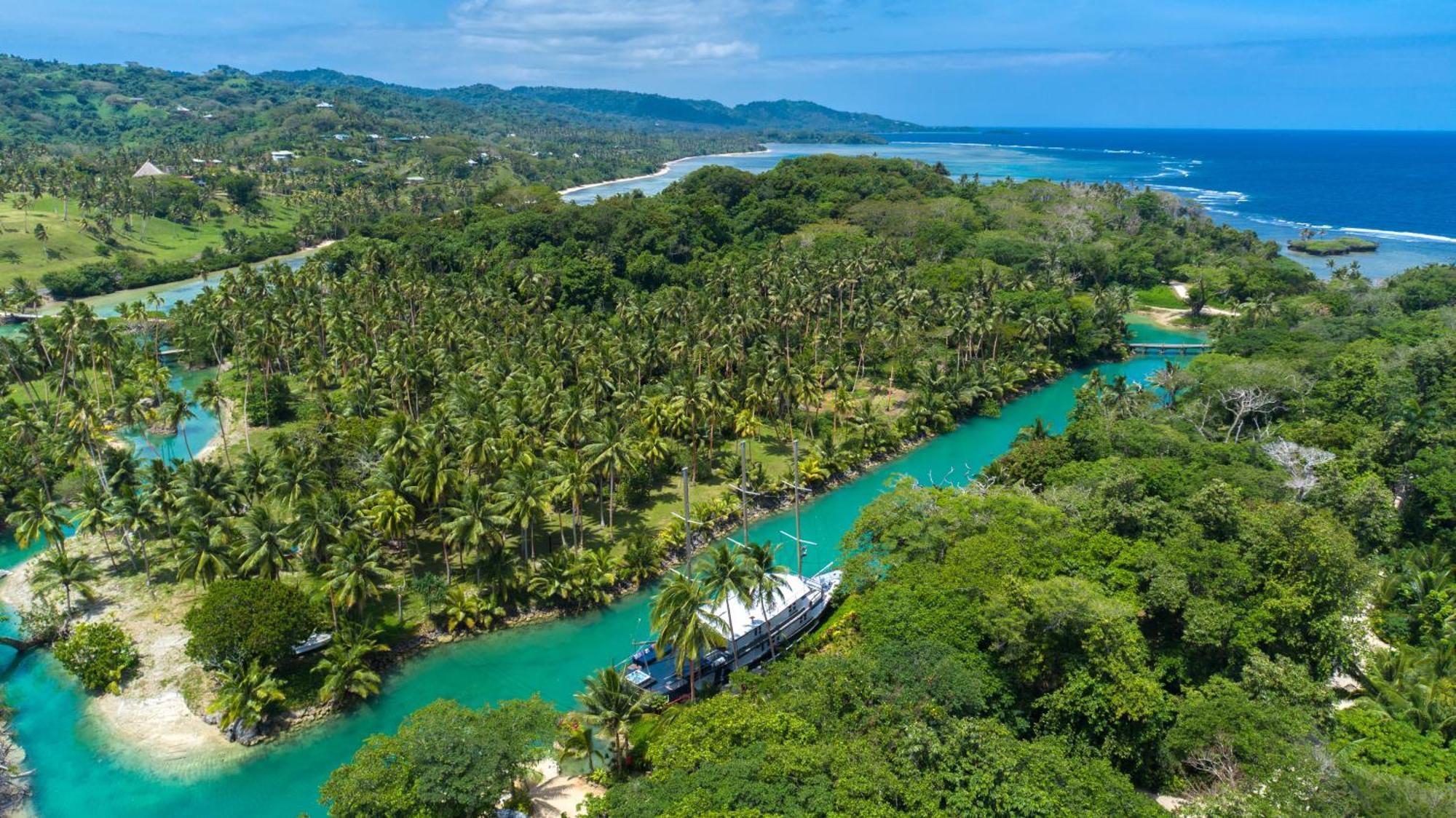 Savasi Island Resort Savusavu Exterior photo