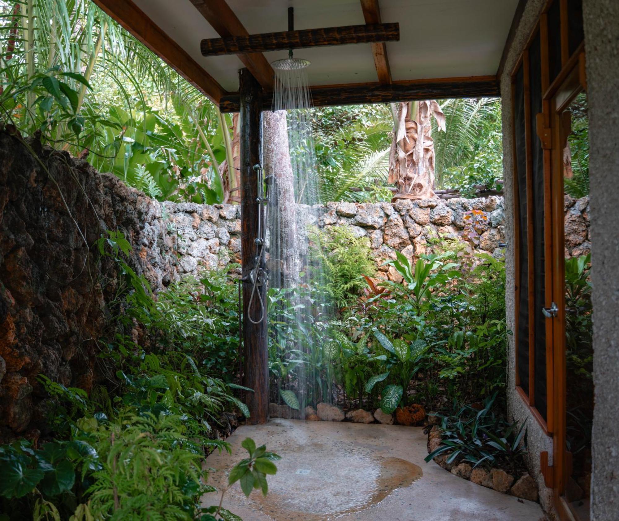 Savasi Island Resort Savusavu Exterior photo